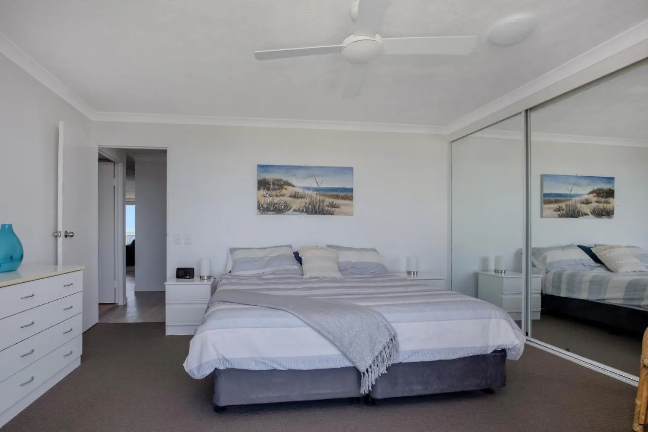 גולד קוסט Carool Holiday Apartments 3*, גולד קוסט