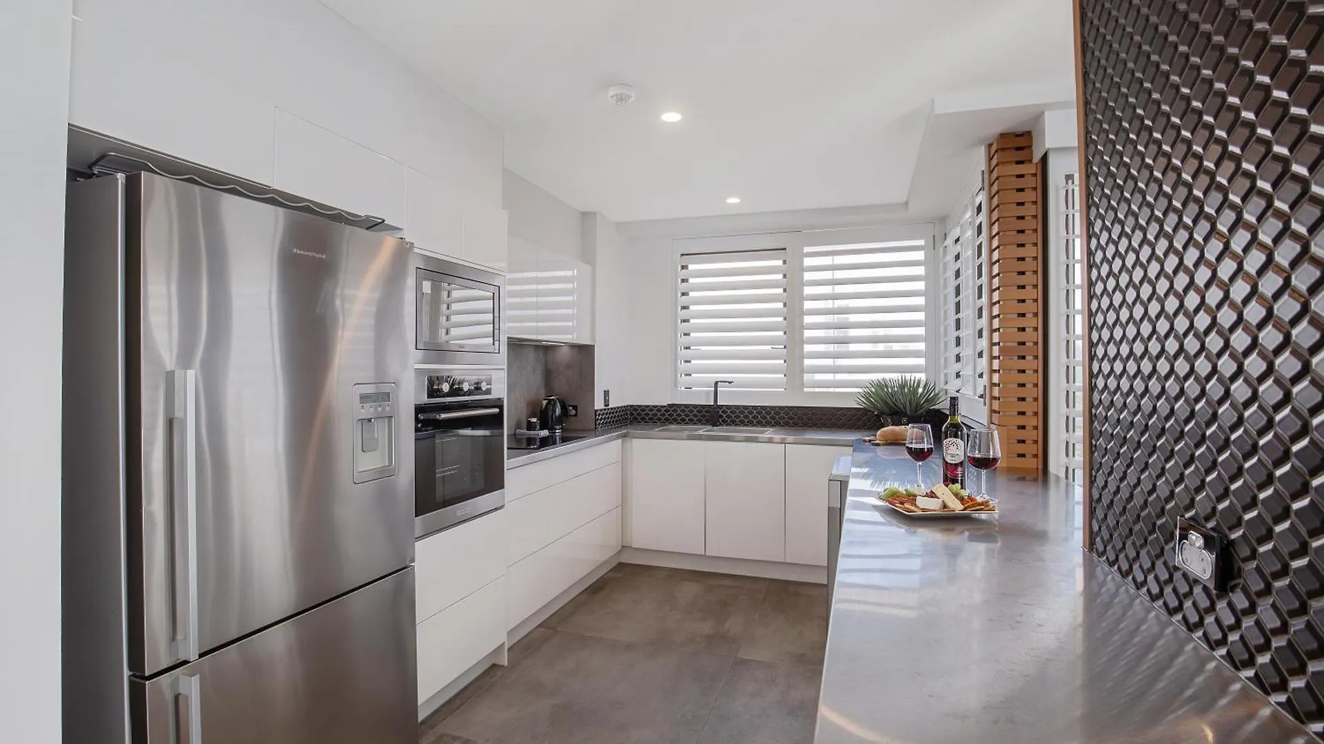 מלון דירות גולד קוסט Carool Holiday Apartments
