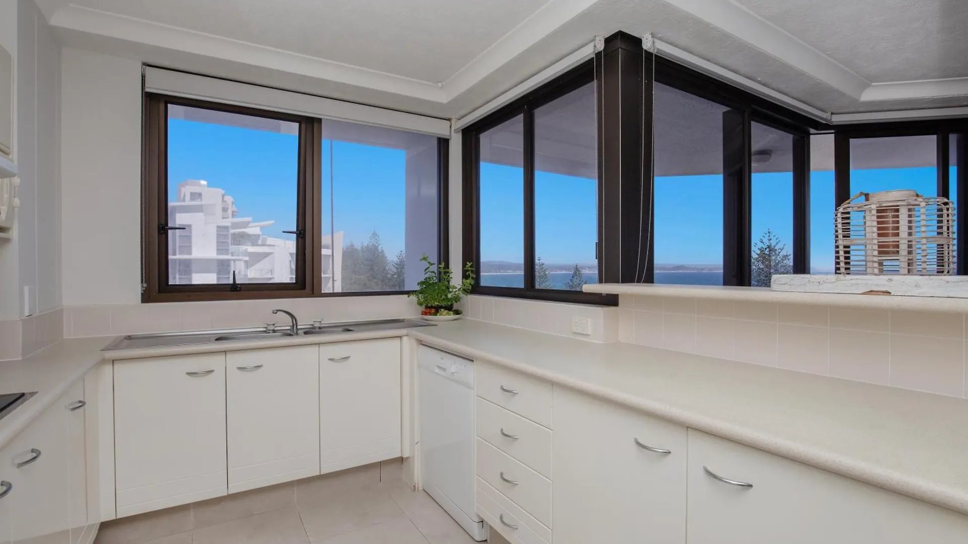 גולד קוסט Carool Holiday Apartments 3*, גולד קוסט אוסטרליה