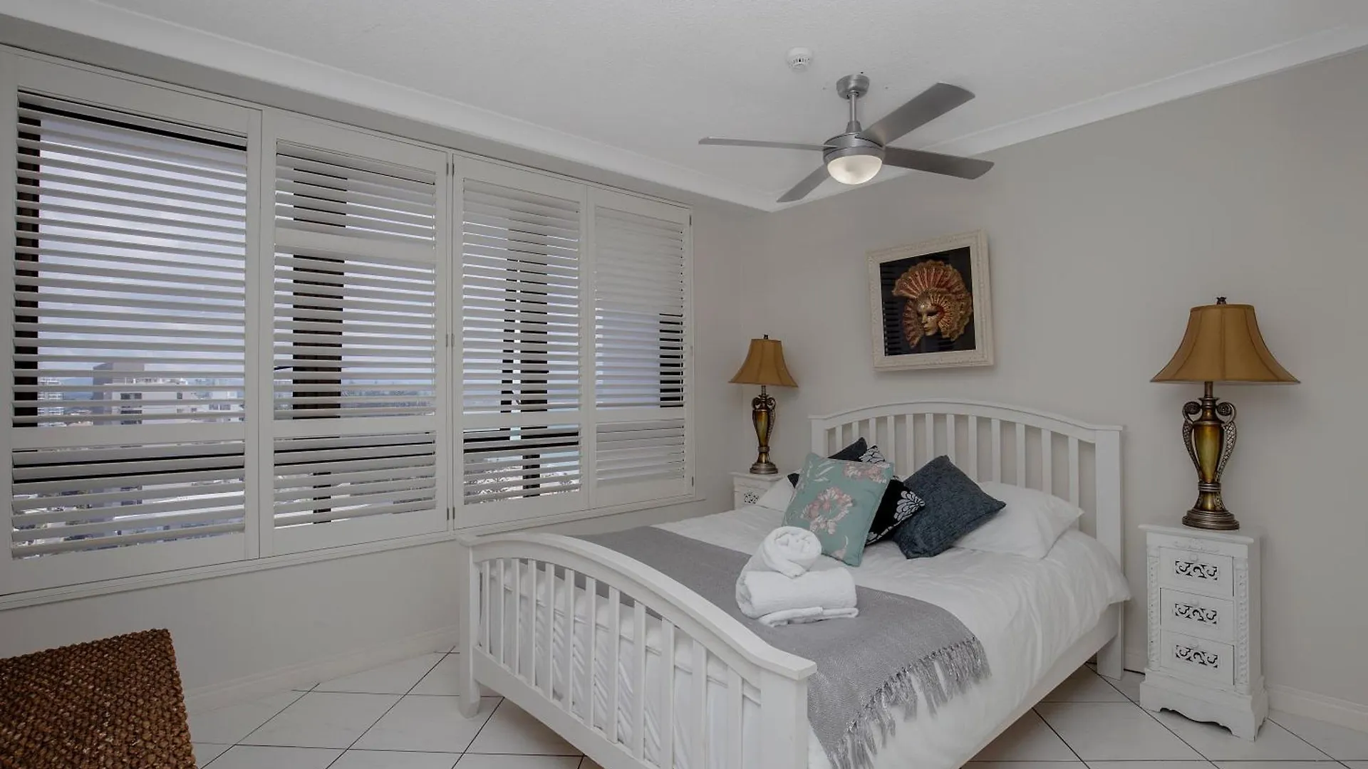מלון דירות גולד קוסט Carool Holiday Apartments