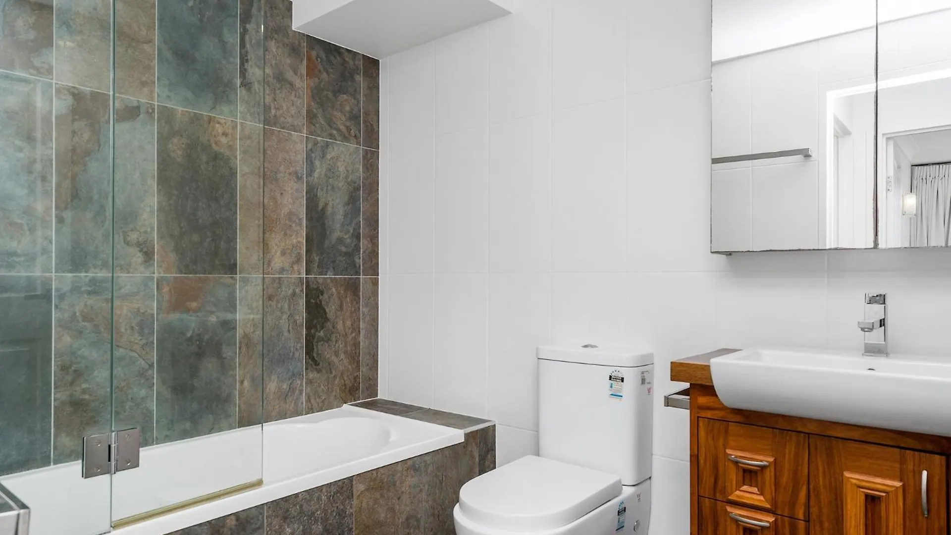 גולד קוסט Carool Holiday Apartments 3*, גולד קוסט